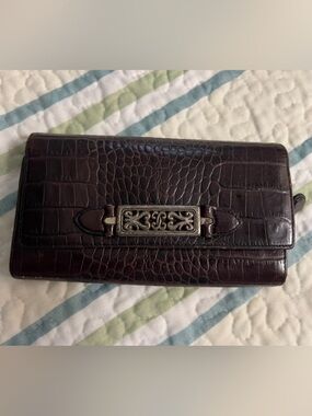 Brighton Vintage Croc-Embossed Deep Brown Leather Trifold Wallet Silver
